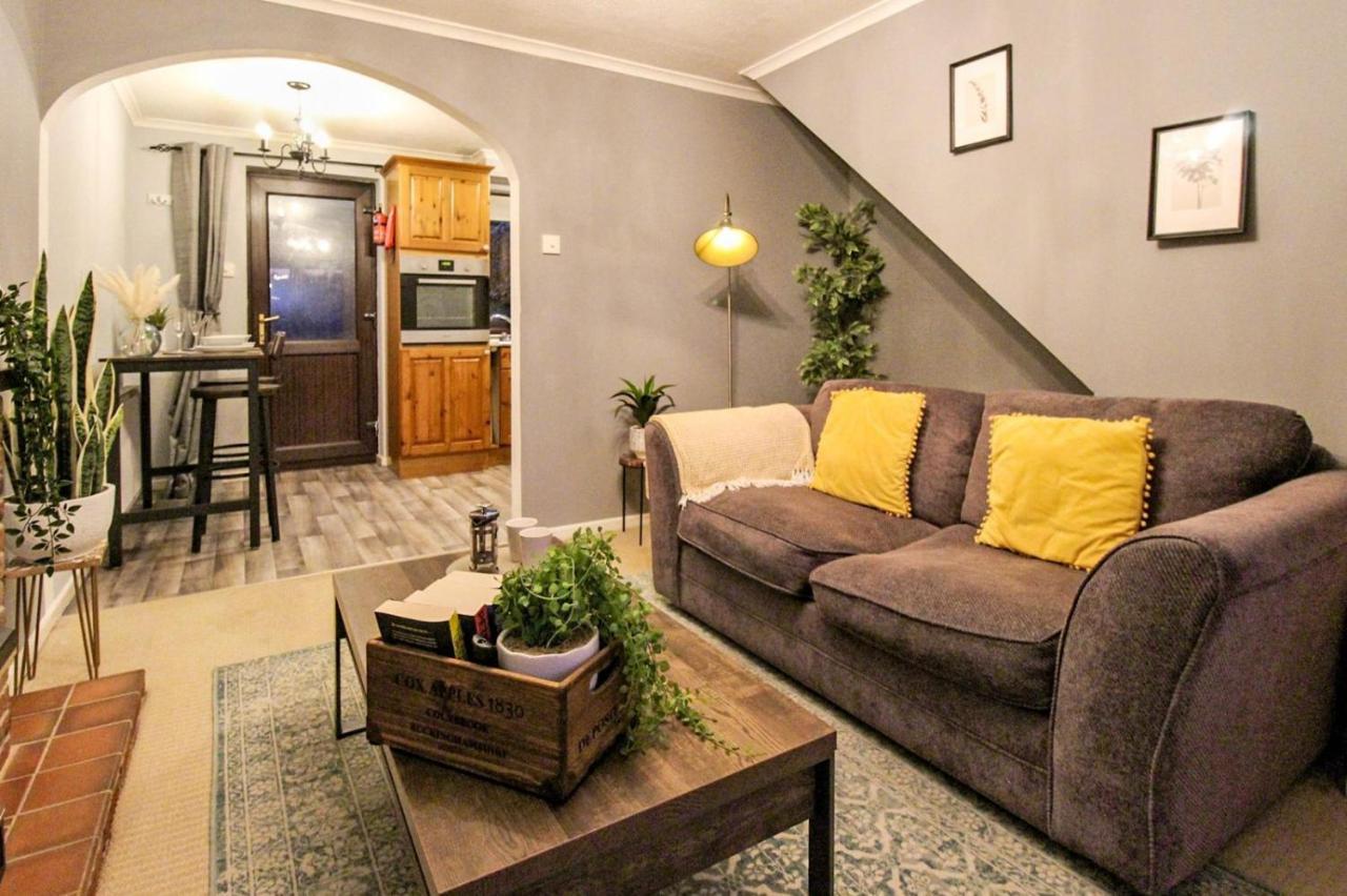 Comfortable 2 Bedroom House With Free Parking Nottingham Kültér fotó