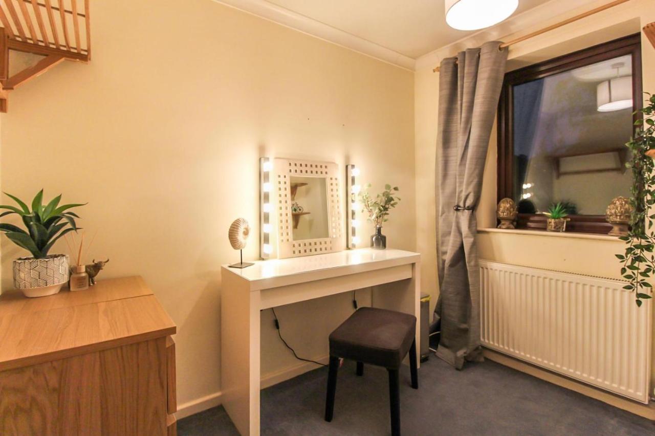 Comfortable 2 Bedroom House With Free Parking Nottingham Kültér fotó