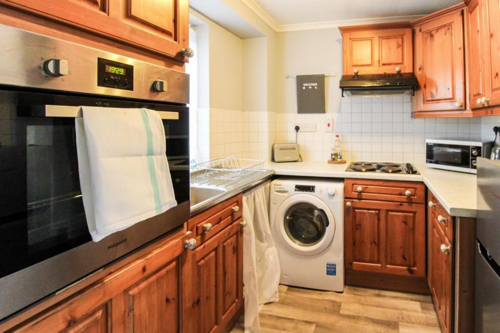 Comfortable 2 Bedroom House With Free Parking Nottingham Kültér fotó